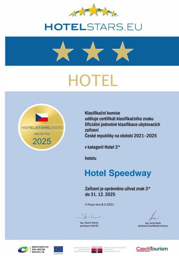 Penzion Speedway Mariánské Lázně Eksteriør billede